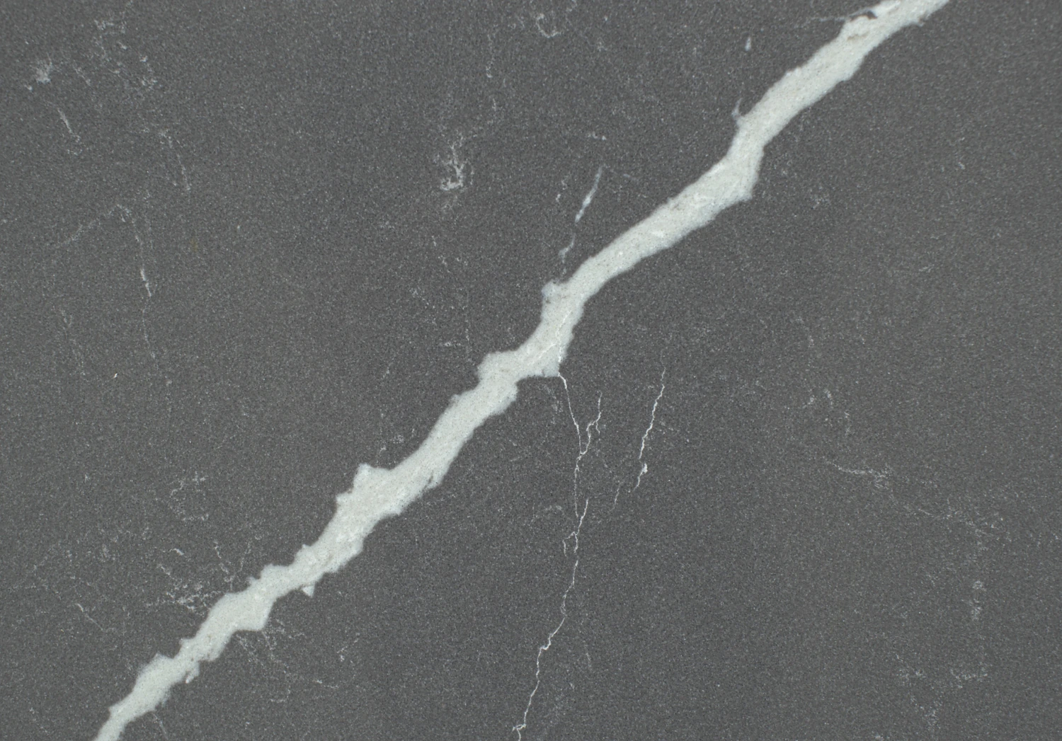 BQ8730
